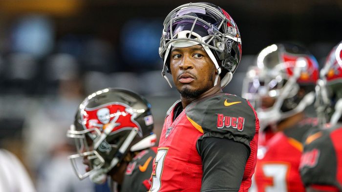 Los espectadores esperan con ansias el partido inaugural entre los New Orleans Saints y los Tampa Bay Buccaneers
